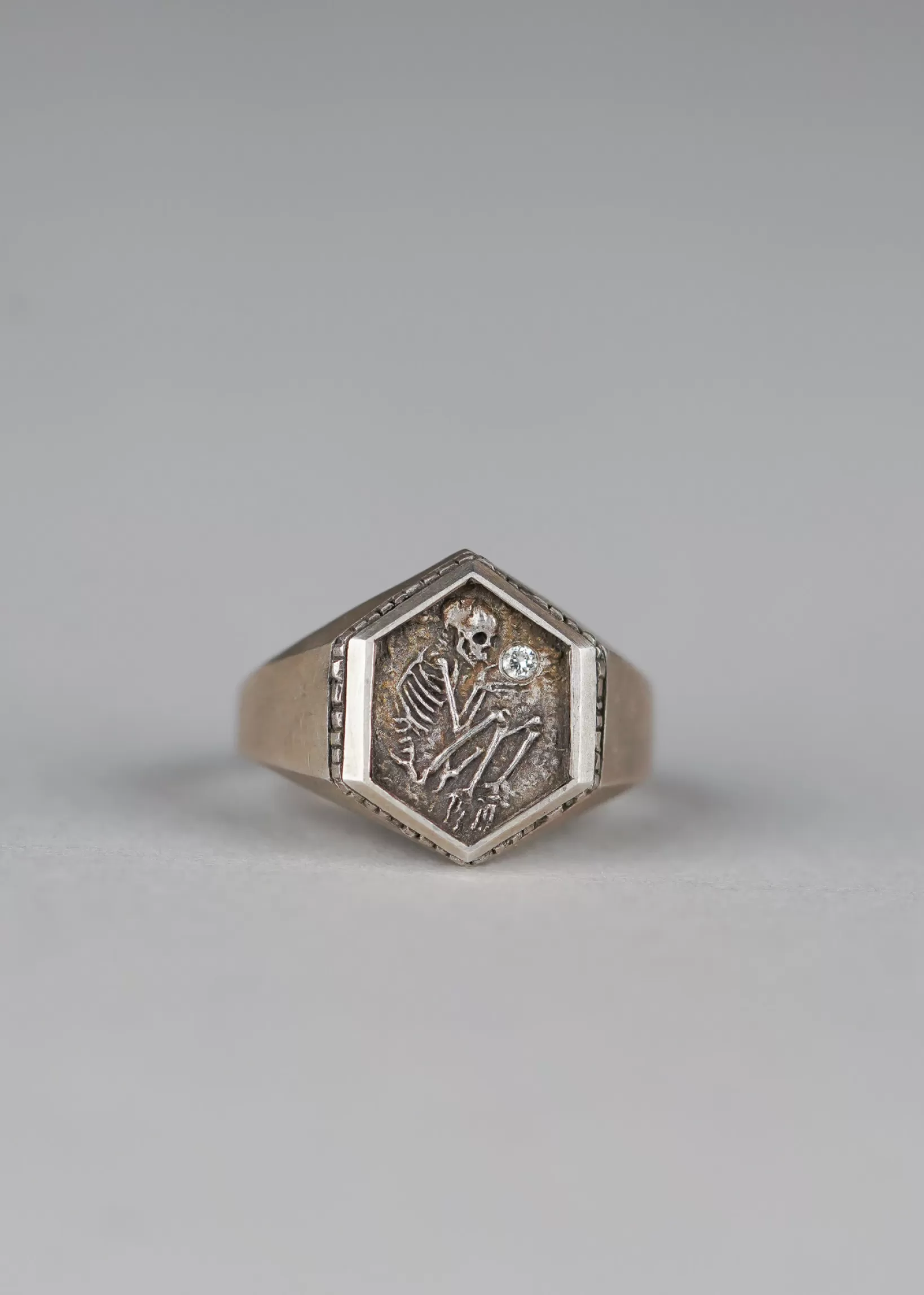 Cheap DMD Metal Silver Shallow Grave Signet With White Diamond