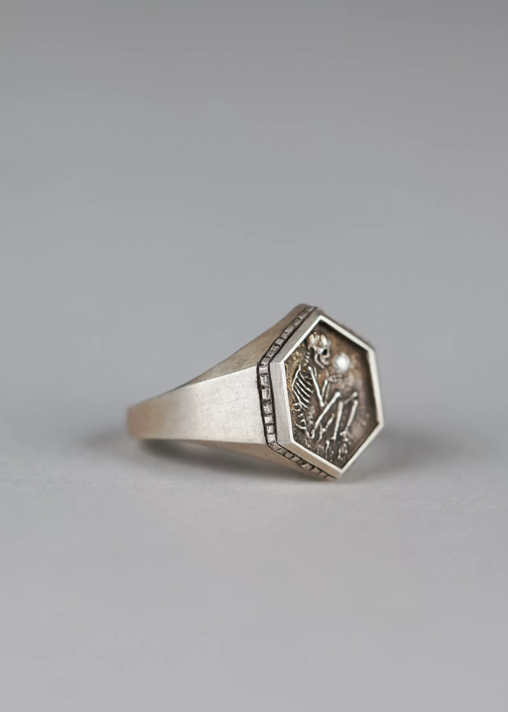Cheap DMD Metal Silver Shallow Grave Signet With White Diamond